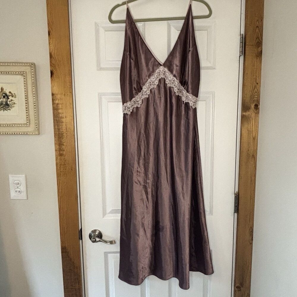 Sensara Vintage Plus Size 1x Purple Slip Dress Midi Lace Trim V Neck